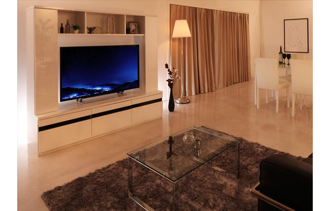 他の家具や雑貨と色合いやデザインはマッチしているか